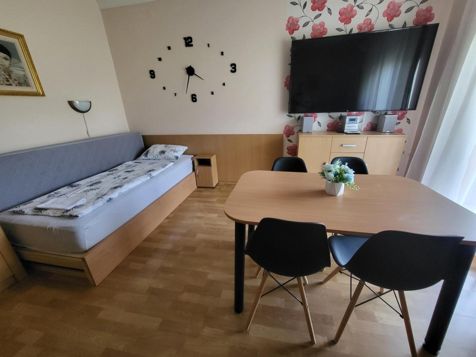 Jozsef Attila Apartman Hajdúszoboszló 外观 照片