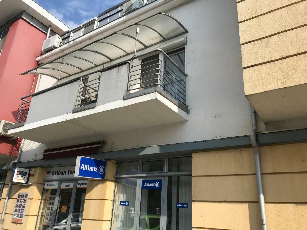 Jozsef Attila Apartman Hajdúszoboszló 外观 照片