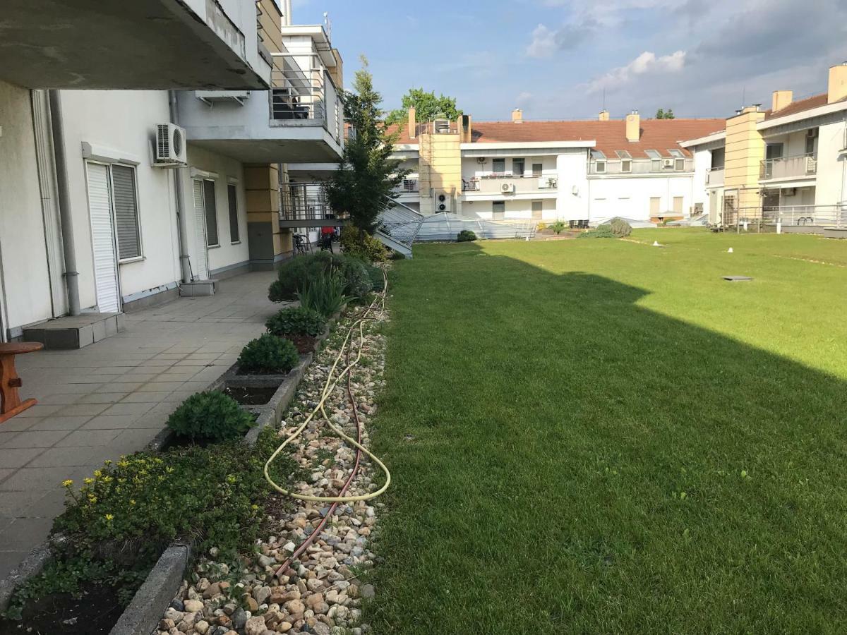 Jozsef Attila Apartman Hajdúszoboszló 外观 照片